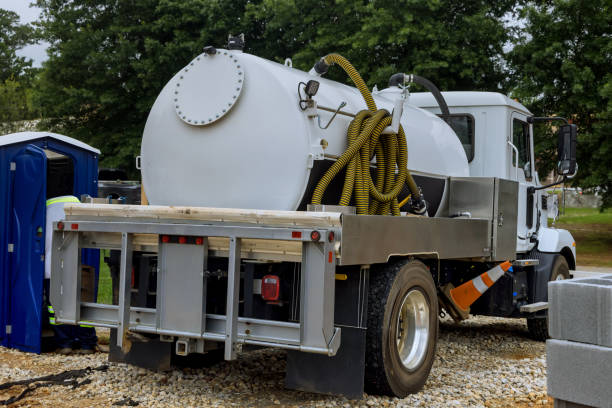 Portable Toilet Options We Offer in Bass Lake, IN